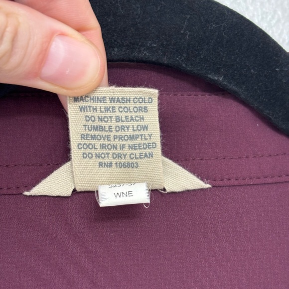 Duluth Trading Co. Women's Flexpedition Long Sleeve Dress in Wine - Size L - Picture 8 of 9